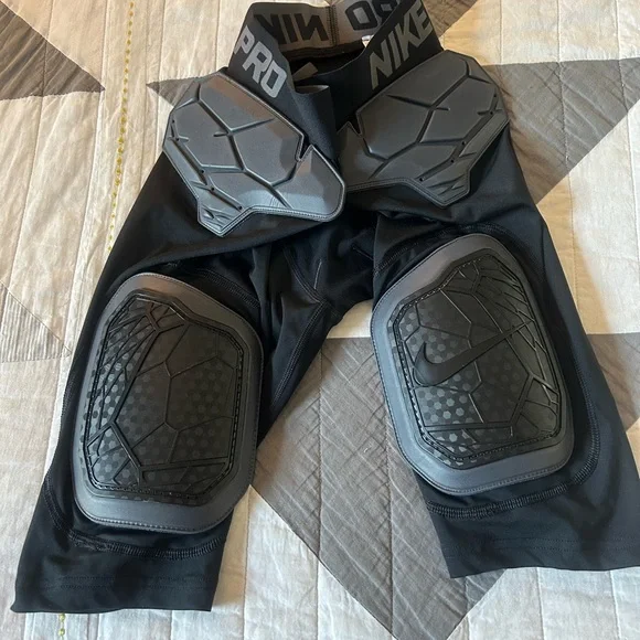 Nike Pro Black Compression Shorts with Gray Padding Football Girdle - Picture 8 of 8